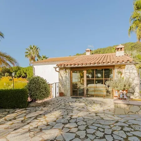 Villa Montnegre And *