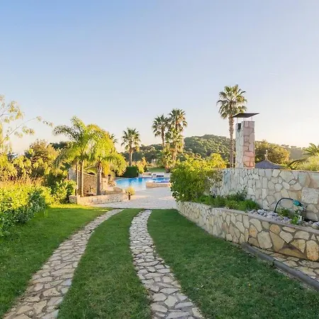 Villa Montnegre And